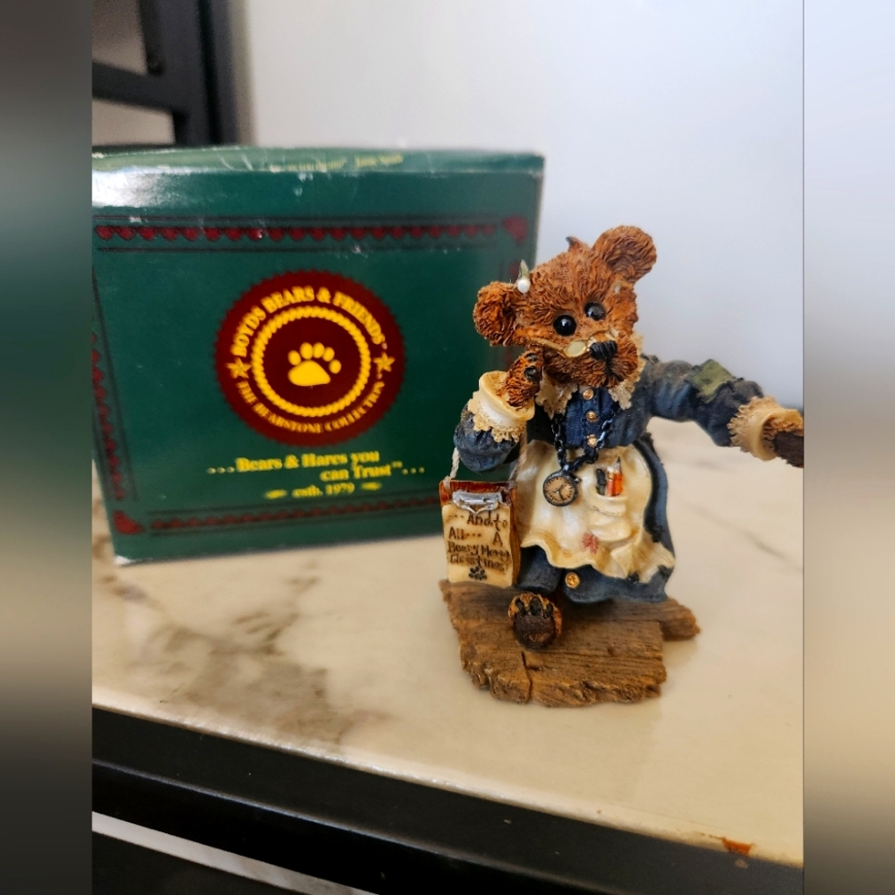 Boyds Bears MRS BRUIN THE TEACHER from The Bearstone Collection 7e / 2550